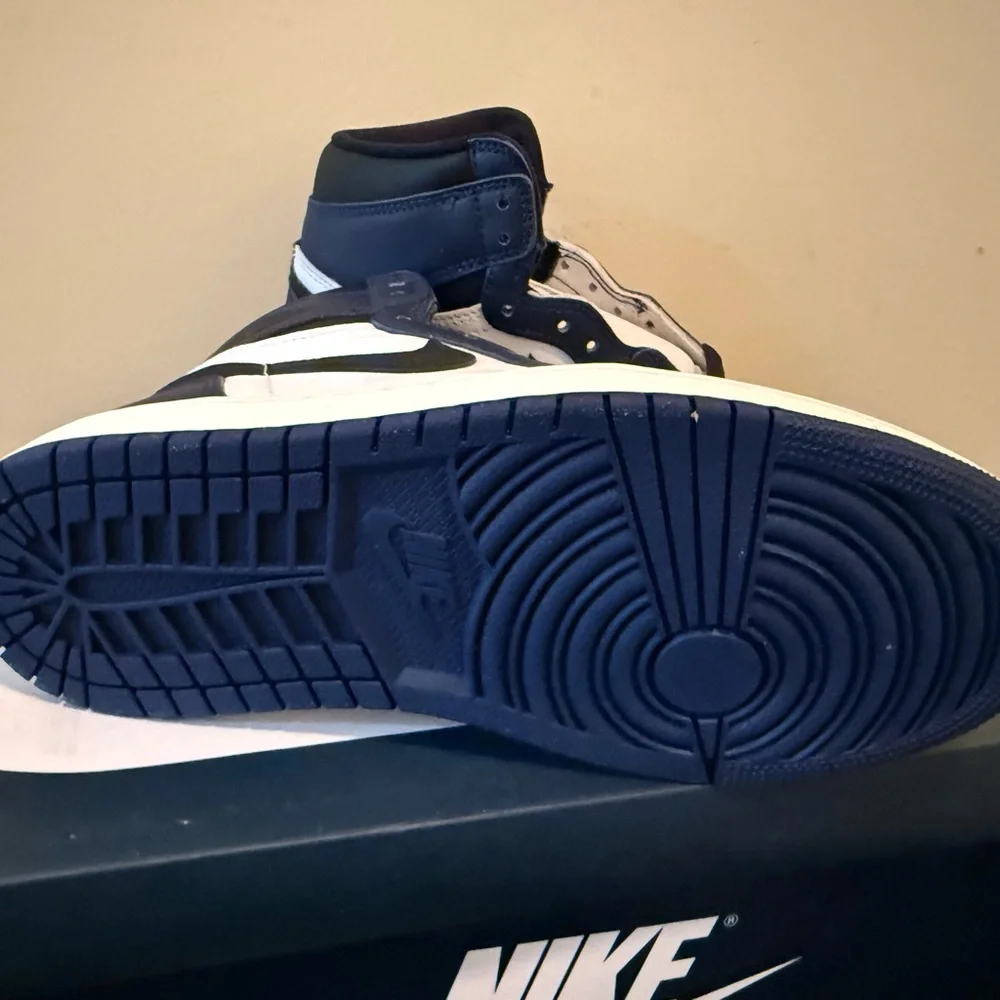 Jordan 1 Retro High OG ‘Midnight Navy’